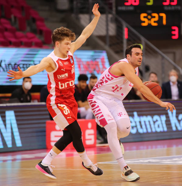 巴萨教练通 巴萨教练通