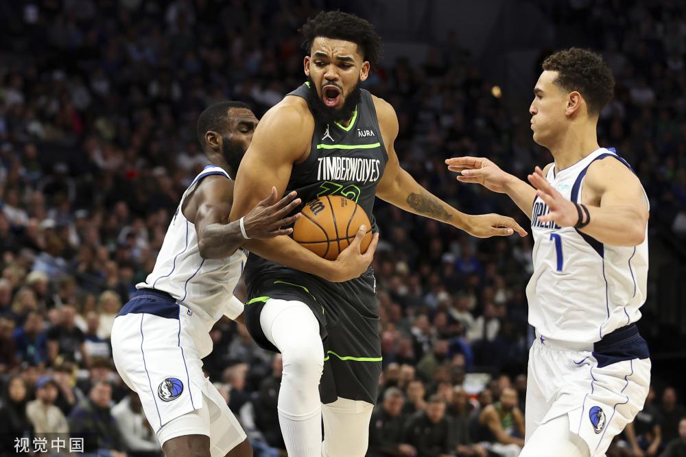 阵容轮换的 阵容轮换的